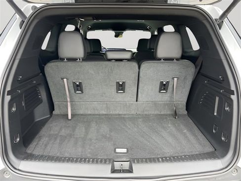 Used 2025 Buick Enclave Preferred image 7