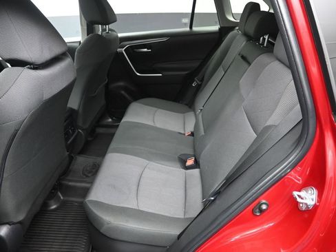 Used 2025 Toyota RAV4 XLE w/ Convenience Package AWD/4WD image 30