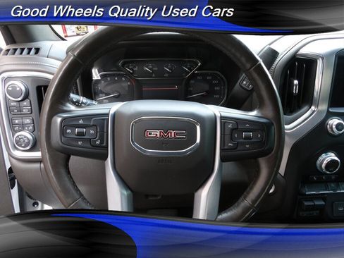 Used 2019 GMC Sierra 1500 SLT w/ SLT Convenience Package AWD/4WD image 16