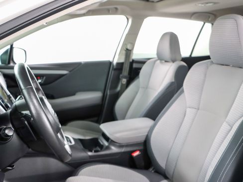 Used 2025 Subaru Outback Premium image 24