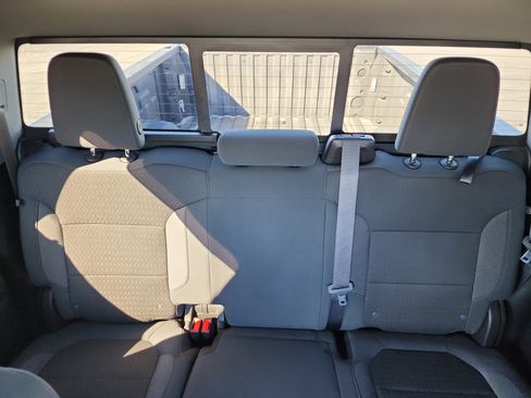 Certified 2021 Chevrolet Silverado 1500 LT image 24