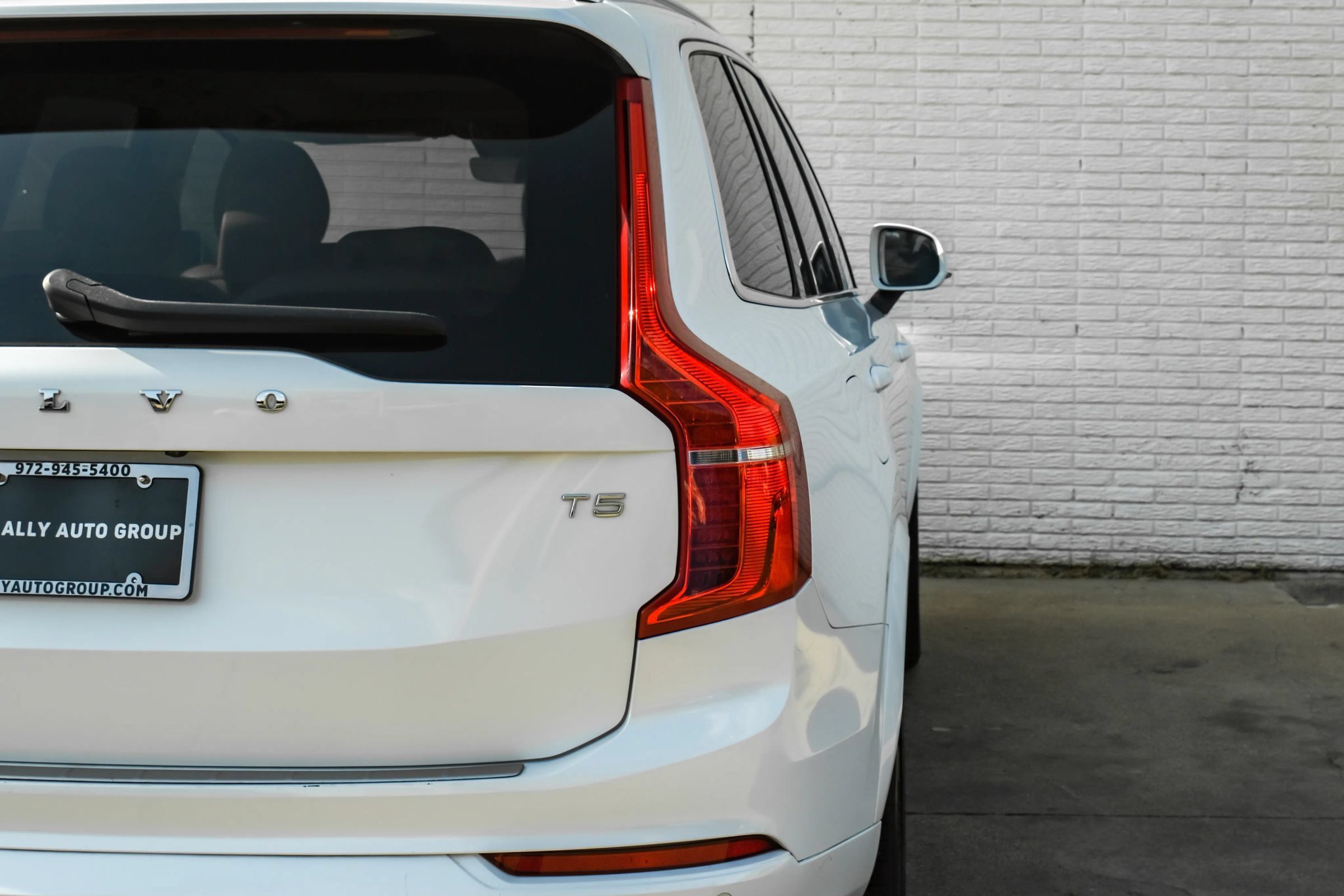 Used 2020 Volvo XC90 T5 Momentum w/ Protection Package Premier FWD image 39