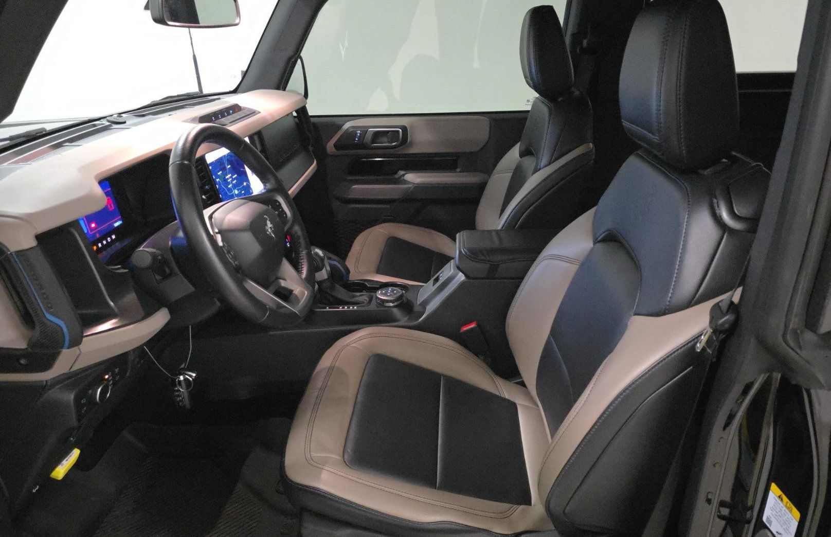 Used 2022 Ford Bronco Wildtrak AWD/4WD image 7