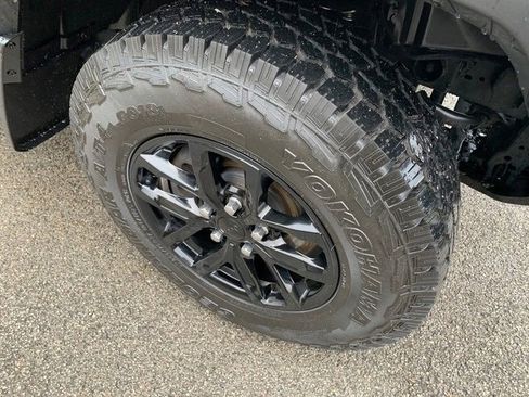 Certified 2023 Jeep Gladiator Sport image 11