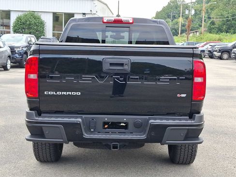 Used 2022 Chevrolet Colorado Z71 AWD/4WD image 5