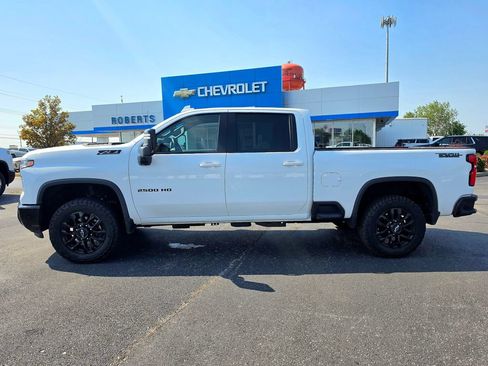 Used 2025 Chevrolet Silverado 2500 LTZ w/ Trail Boss Package AWD/4WD image 3