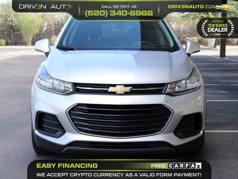 Used 2018 Chevrolet Trax LS image 2