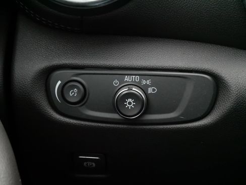 Used 2022 Chevrolet Blazer LT image 26