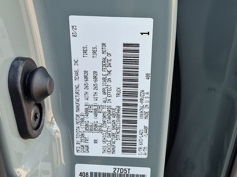 Used 2025 Toyota Tundra Platinum image 28