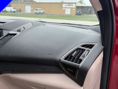 Used 2015 Ford Escape Titanium FWD image 33
