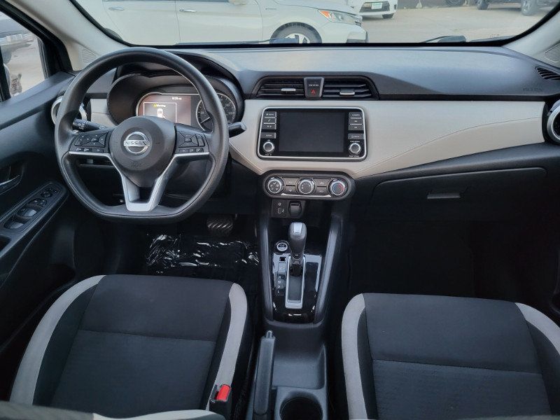 Used 2021 Nissan Versa SV FWD image 27