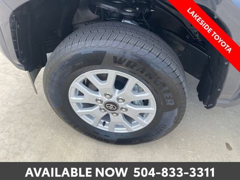 Certified 2026 Toyota Tacoma SR5 AWD/4WD image 15