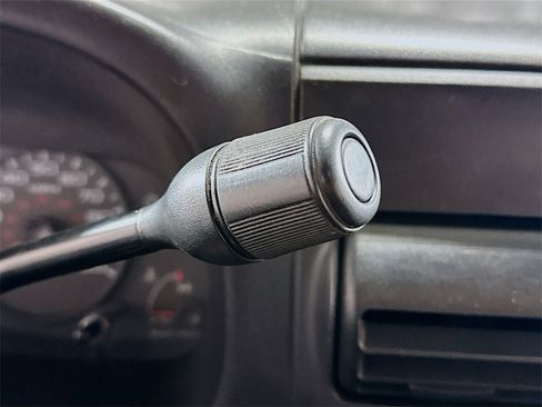 Used 2005 Ford F250 Lariat image 16