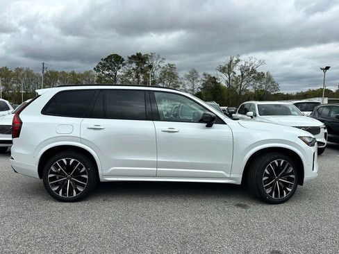 New 2026 Volvo XC90 T8 Ultra w/ Protection Package Premier AWD/4WD image 5