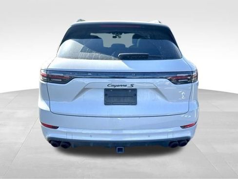 Used 2023 Porsche Cayenne S Platinum AWD/4WD image 6