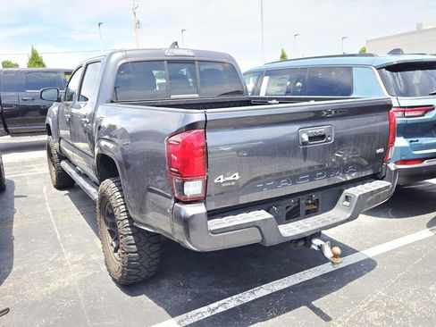 Used 2021 Toyota Tacoma SR AWD/4WD image 3