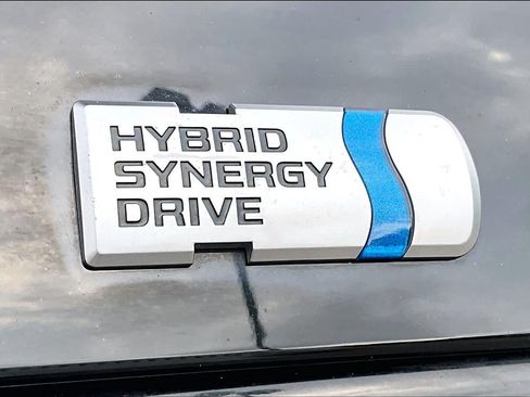 Used 2015 Toyota Prius Two FWD image 10