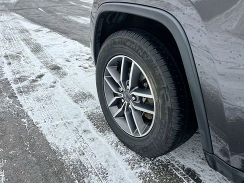 Used 2020 Jeep Grand Cherokee Limited image 33