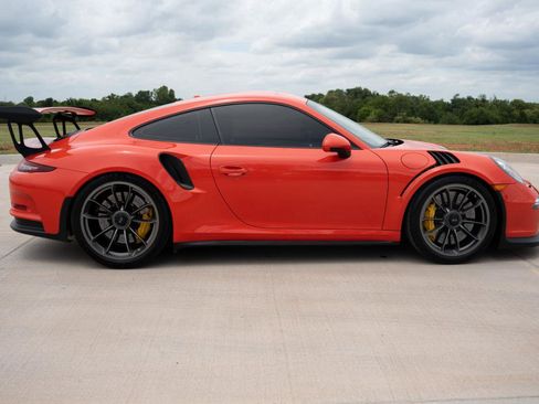 Used 2016 Porsche 911 GT3 RS RWD image 4