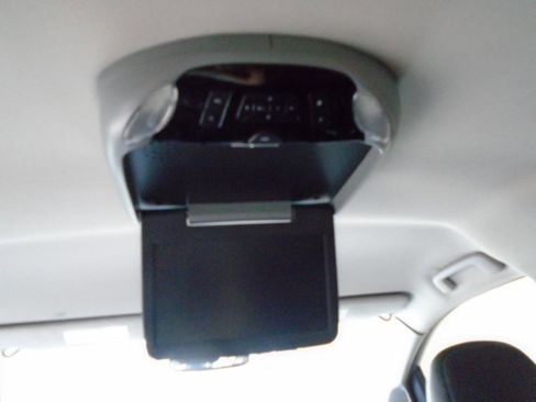 Used 2019 Toyota Sienna SE FWD image 9