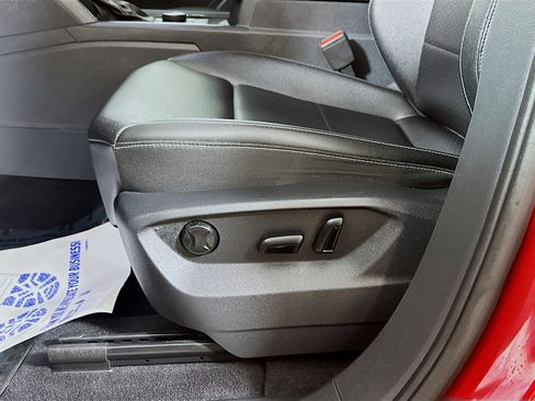 Used 2023 Volkswagen Atlas SE image 18