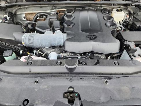 Used 2024 Toyota 4Runner SR5 image 22