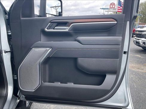 Used 2025 GMC Sierra 2500 Denali w/ Denali Reserve Package image 26