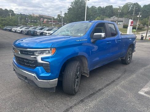 Used 2025 Chevrolet Silverado 1500 LT AWD/4WD image 1