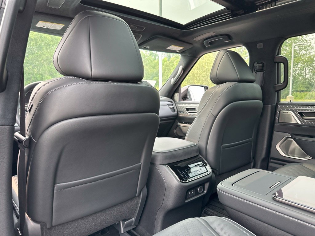 New 2027 INFINITI QX80 Autograph AWD/4WD image 35