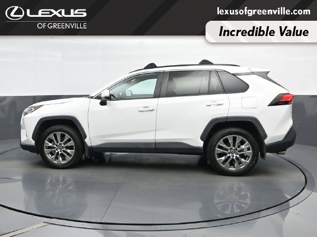 Used 2019 Toyota RAV4 XLE Premium w/ Cold Weather Package AWD/4WD image 5
