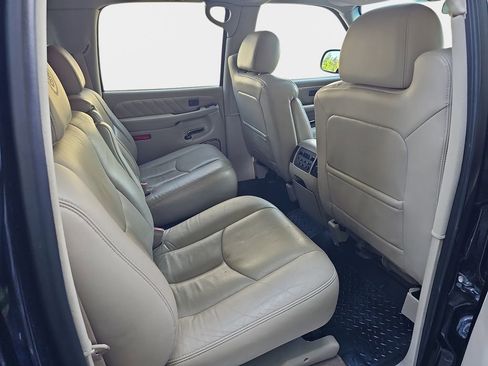Used 2006 Cadillac Escalade ESV Platinum AWD/4WD image 14