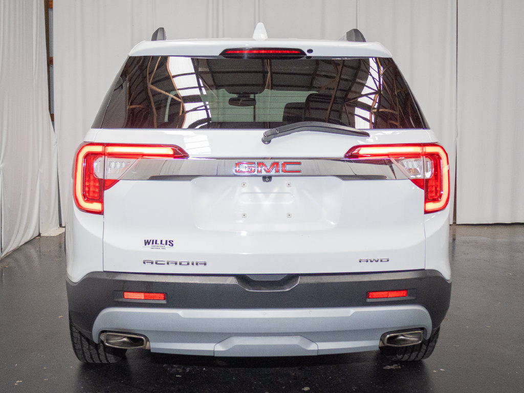 Used 2023 GMC Acadia SLT AWD/4WD image 3