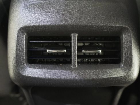 Used 2022 Chevrolet Equinox LT FWD image 32