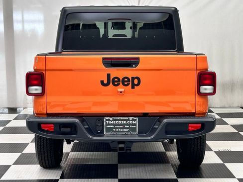 New 2025 Jeep Gladiator Sport image 7