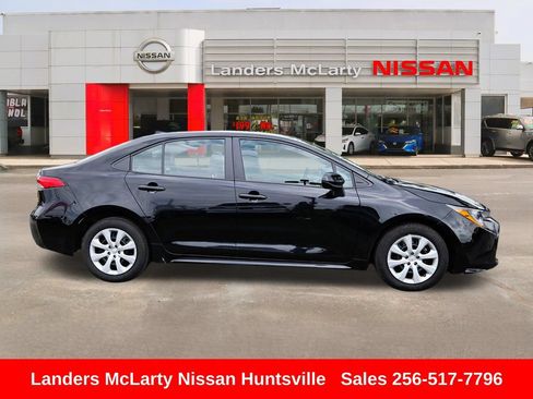 Used 2024 Toyota Corolla LE FWD image 2