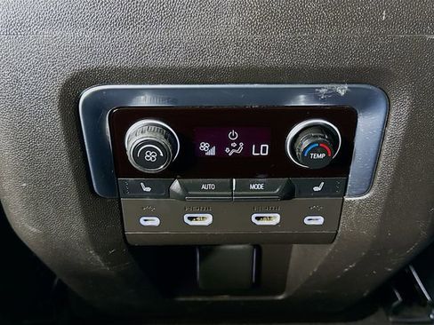 Used 2021 Chevrolet Tahoe RST w/ Luxury Package image 30