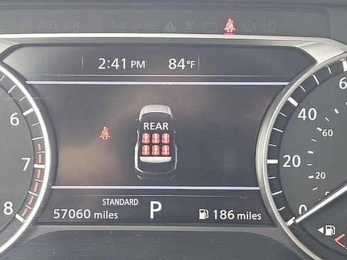 Used 2024 Nissan Pathfinder SV FWD image 17