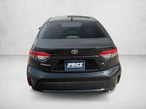 Used 2022 Toyota Corolla LE FWD image 6