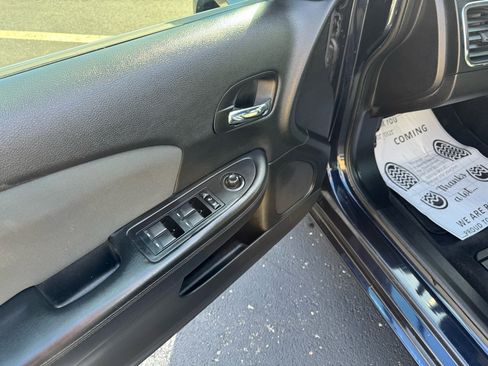 Used 2012 Chrysler 200 Touring w/ Cold Weather Group image 27