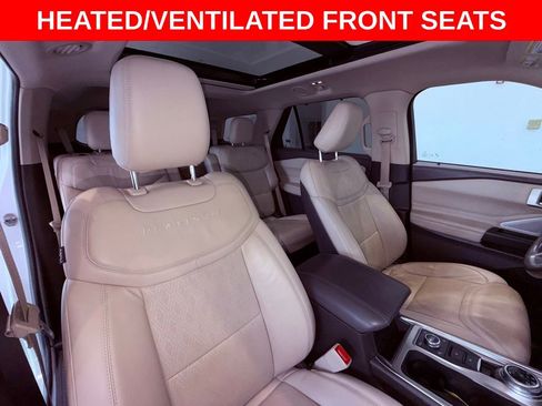 Used 2020 Ford Explorer Platinum w/ Premium Technology Package image 14