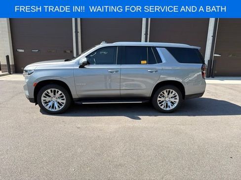 Used 2023 Chevrolet Tahoe LT w/ LT Signature Plus Package AWD/4WD image 3