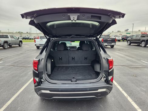 Used 2025 GMC Terrain Elevation AWD/4WD image 10