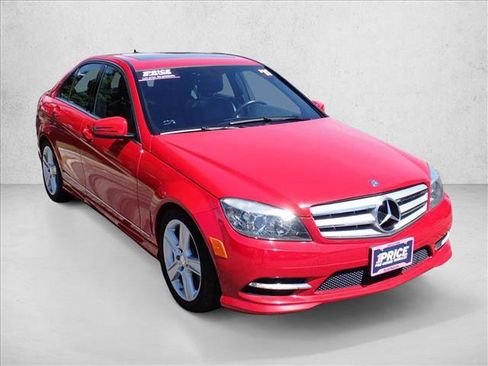 Used 2011 Mercedes-Benz C 300 4MATIC Sedan image 6
