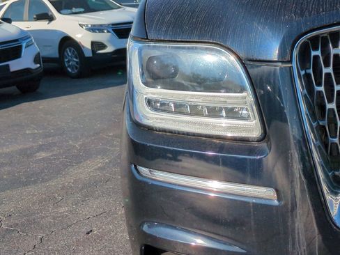 Used 2021 Lincoln Navigator Reserve w/ Luxury Package image 9