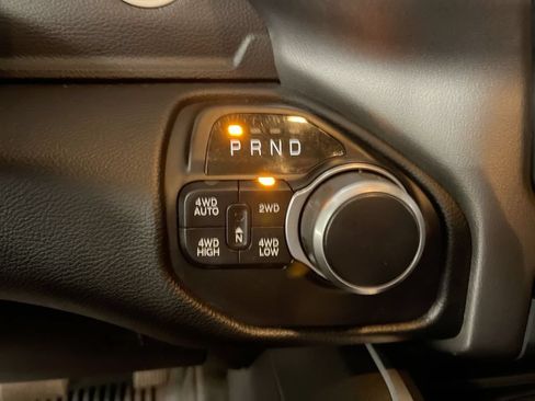 Used 2020 RAM 1500 Big Horn AWD/4WD image 17
