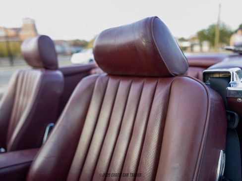 Used 1987 Mercedes-Benz 560 SL image 34