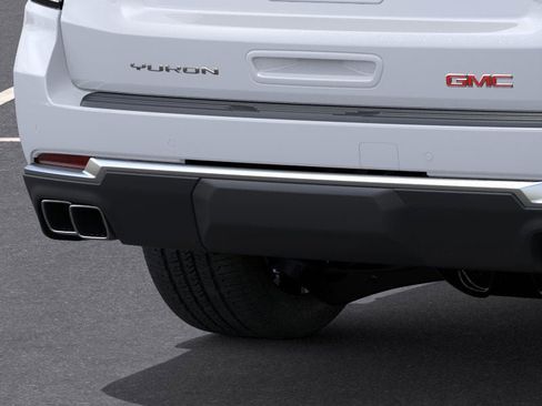 New 2026 GMC Yukon Denali w/ Sun & Power Step Package AWD/4WD image 38