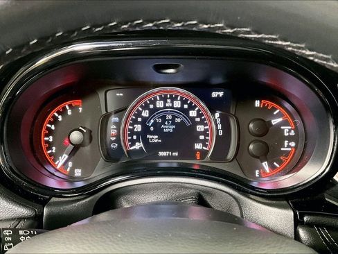 Used 2021 Dodge Durango SXT image 19