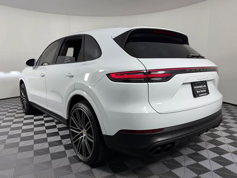 Used 2023 Porsche Cayenne S image 3