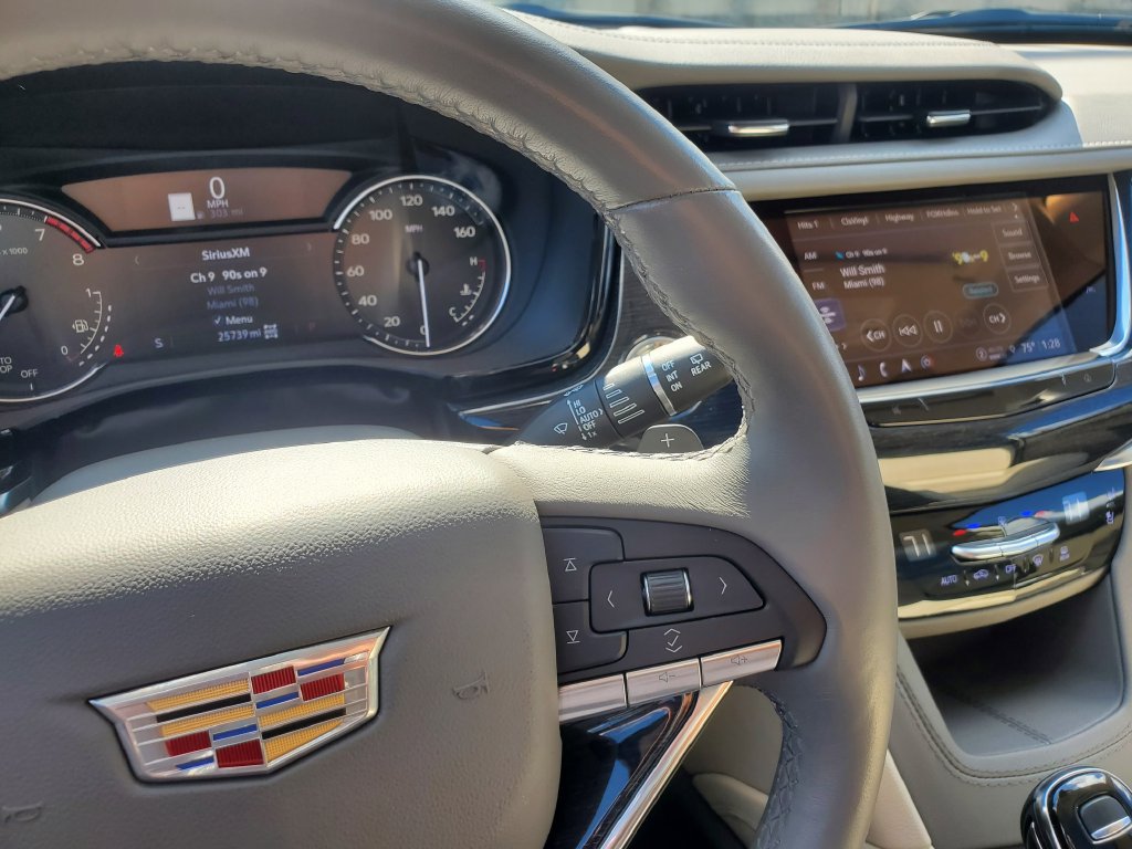 Used 2024 Cadillac XT6 Premium Luxury w/ LPO, Floor Liner Package AWD/4WD image 24